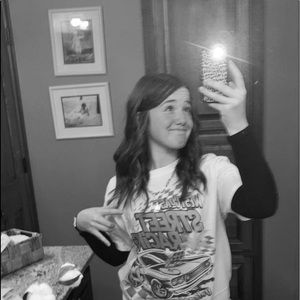 Meet your Posher, Lydia